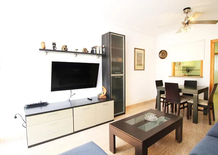 Perfect Family Getaway Fully Equipped 3-Bedroom Home With Pool In Cala Capitan Torrevieja