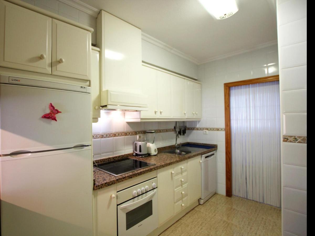 Perfect Family Getaway Fully Equipped 3-bedroom With Pool In Cala Capitan Torrevieja Hébergement de vacances