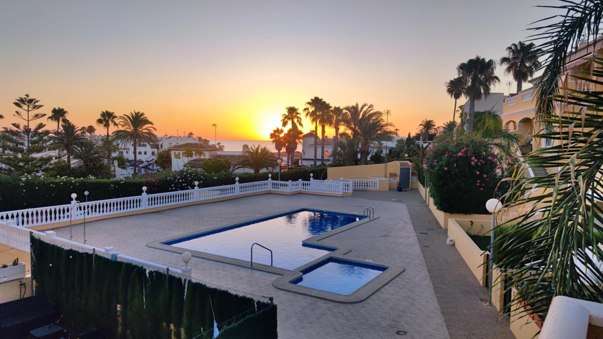 Perfect Family Getaway Fully Equipped 3-bedroom With Pool In Cala Capitan Torrevieja * Cabo Roig