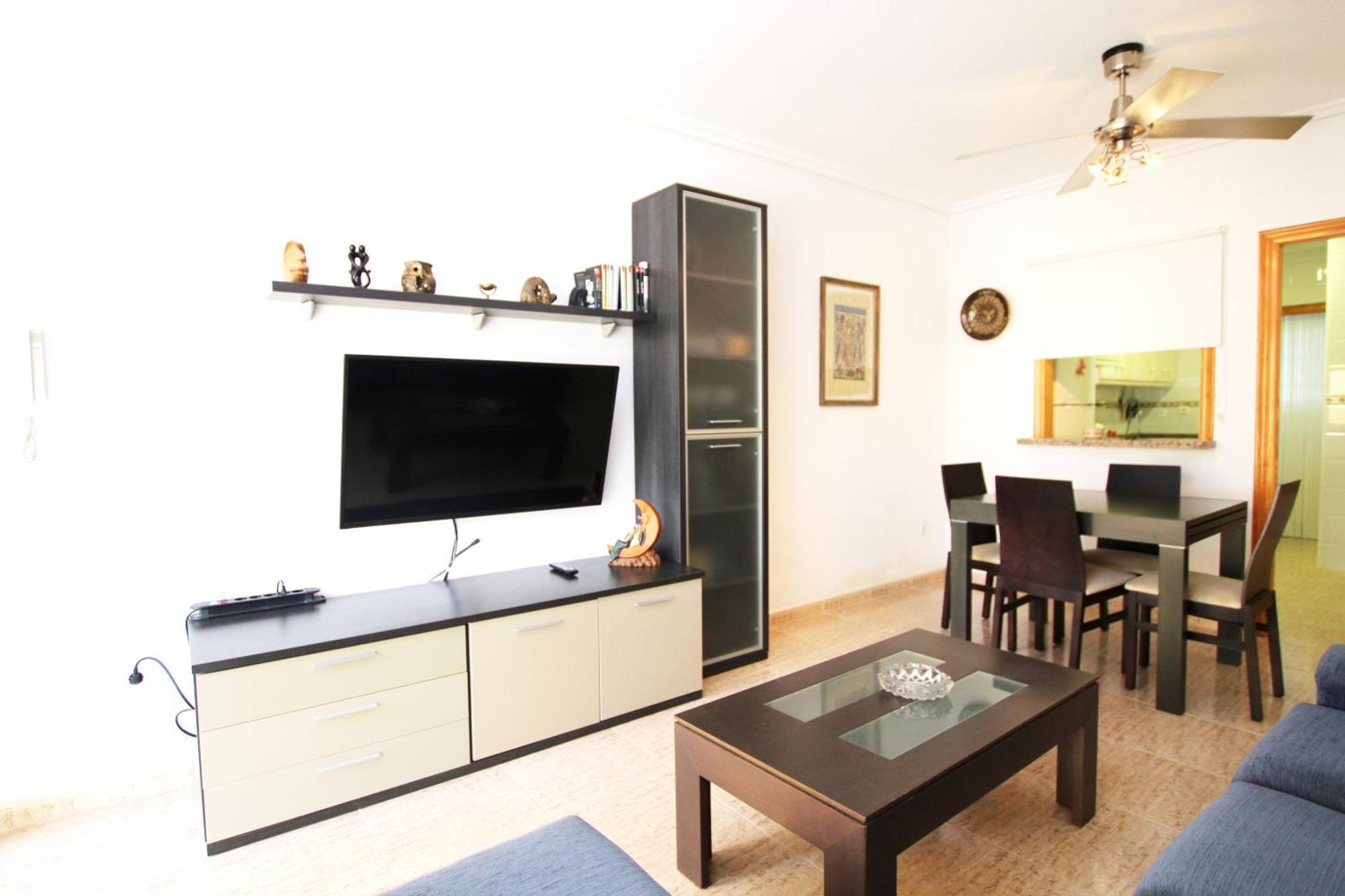 Perfect Family Getaway Fully Equipped 3-bedroom With Pool In Cala Capitan Torrevieja Hébergement de vacances *